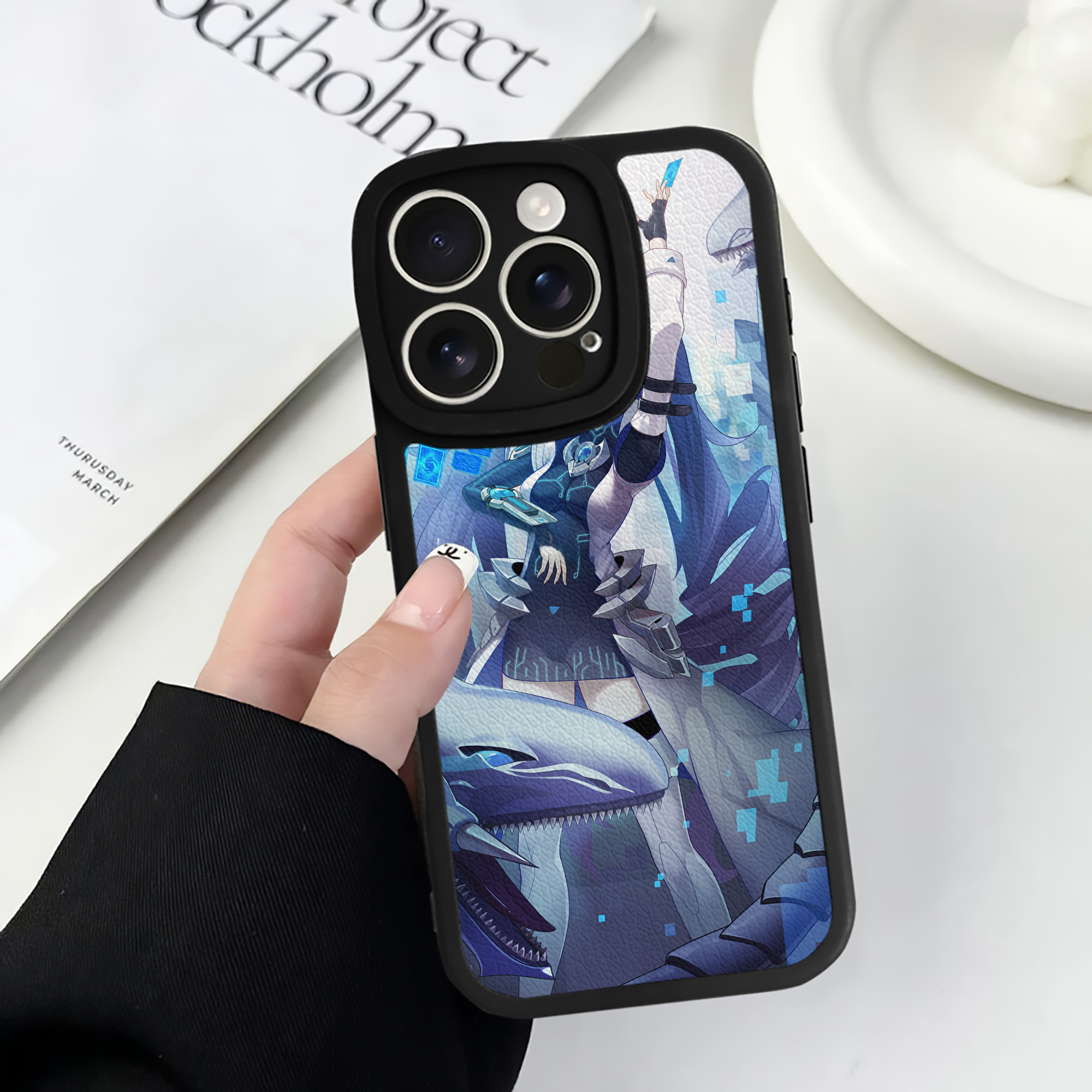 （画像用） 遊☆戯☆王 Yu-Gi-Oh! 【iPhone 16シリーズ対応】シリコンスマホケース（レザー調） 材質：シリコン